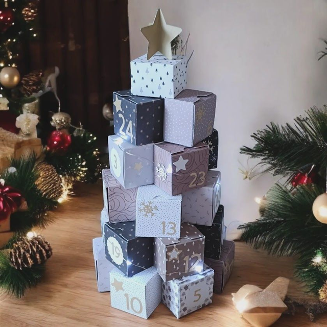 Calendrier de l&#039;avent ( remise en main propre )