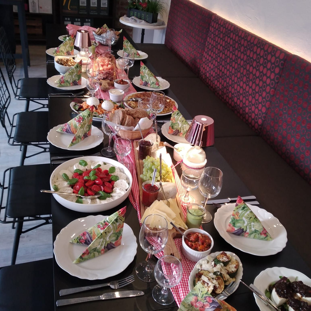 Weinprobe mit Tapas 12.06.2026