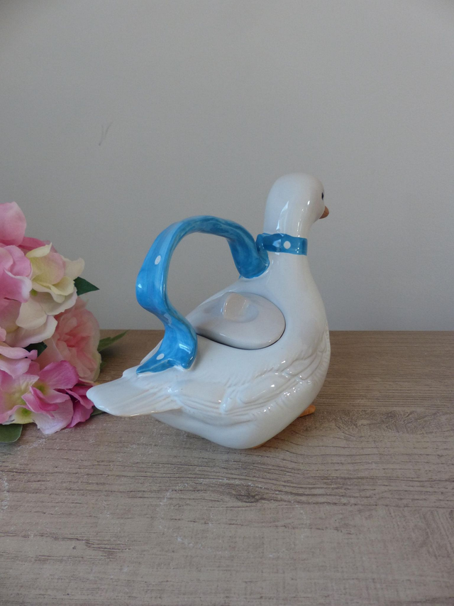 Théière artisanale en forme de canard ou d'oie avec foulard bleu peinte main, décoration originale cuisine, cadeau collectionneur Japon