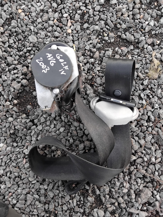 Ceinture avant conducteur 