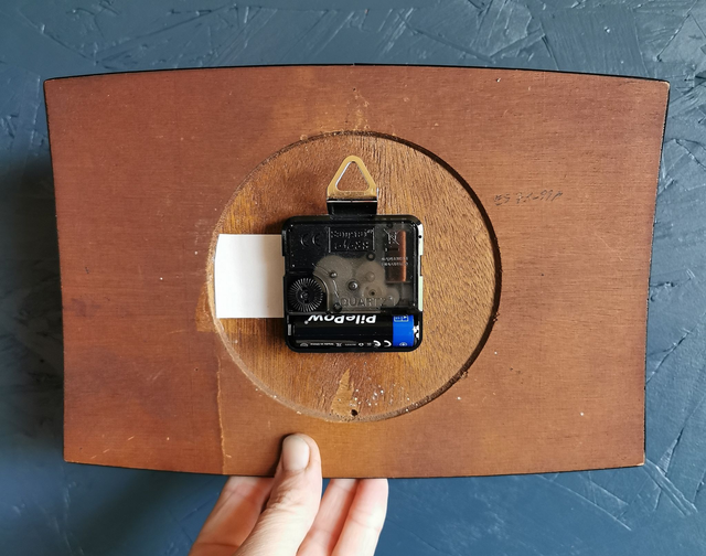 Horloge vintage pendule murale silencieuse rectangulaire "Bayard vert"