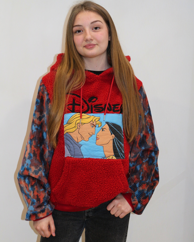 🍂 Hoodie pull "L'Air du Vent Pocahontas " – Pièce Unique Upcyclée (Taille 40/42)