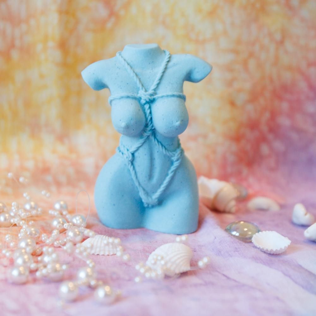 Callypso ❧ Bubblegum Blue