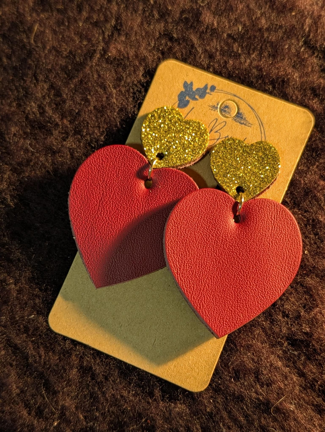 Boucles d'oreilles Louise rouge doré paillettes lo075