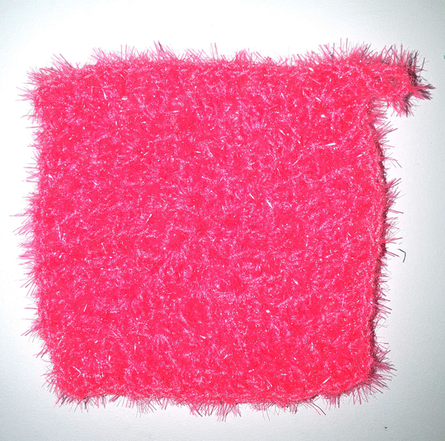 Lavette pour la toilette, la vaisselle ou les vitres rose fluo