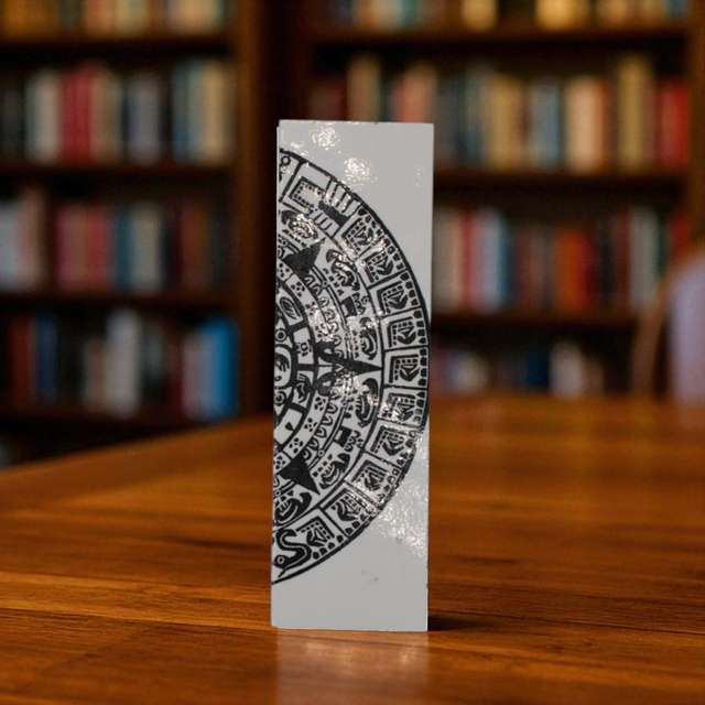 Marque-page &quot;Pierre du soleil&quot; (droit) 