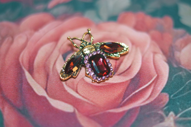 Broche • Purple Bugs