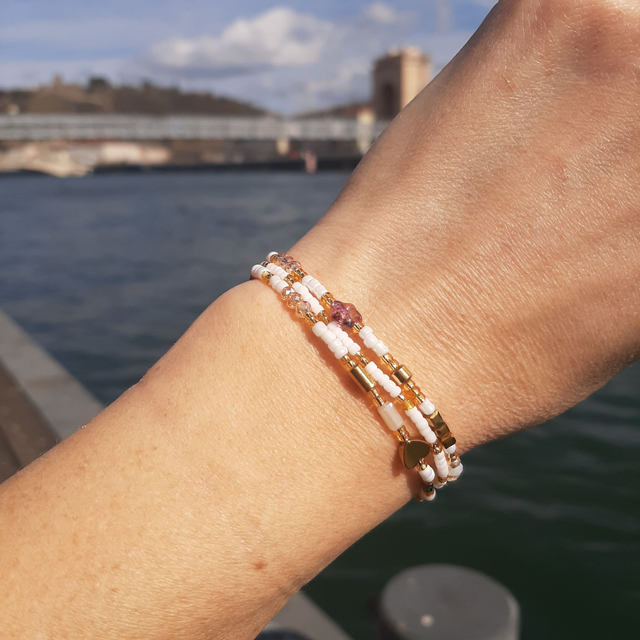 Bracelet Femme Blanc-Doré en perles Miyuki, Toho à 3 fils sur nœud coulissant