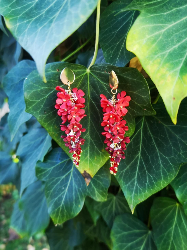Boucles d&#039;oreilles florales Signature rouge 