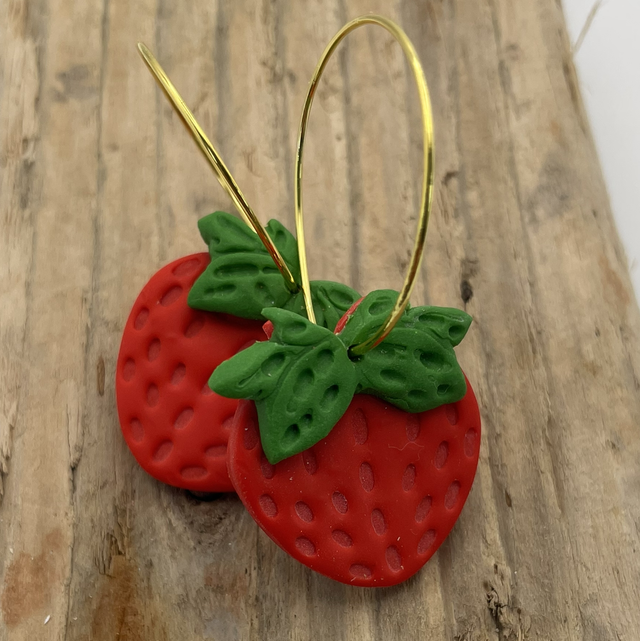 Large strawberry hoops