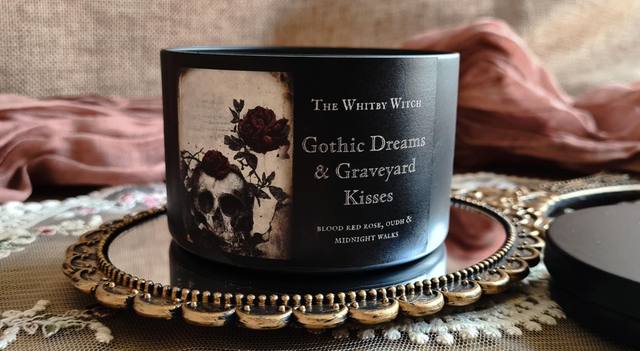 Gothic Dreams and Graveyard Kisses 