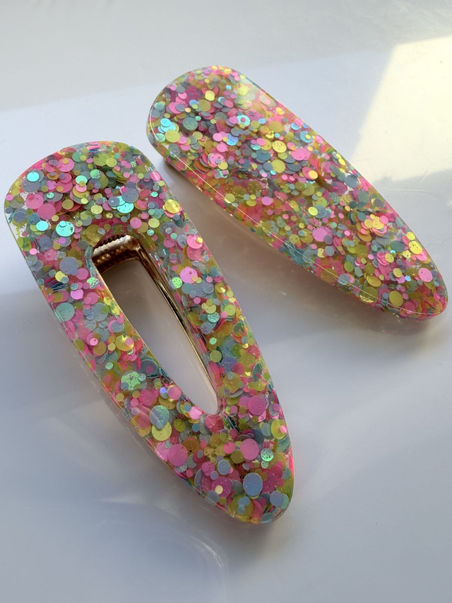 DUO BARRETTES AUX PAILLETTES FLUOS