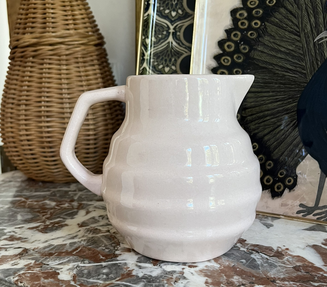 Joli pichet / carafe années 50 rose pale 