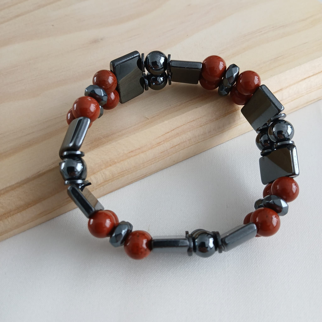 Stoere Herenarmband met Rode Jaspis en Hematiet – Kracht & Stabiliteit (2.042)