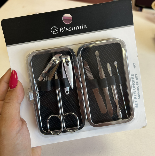 Manicure set con custodia 