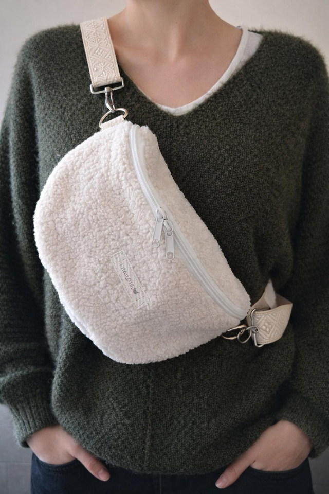 Sac Banane Douillet en Tissu Mouton Blanc