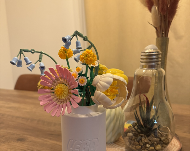 Lego round vase