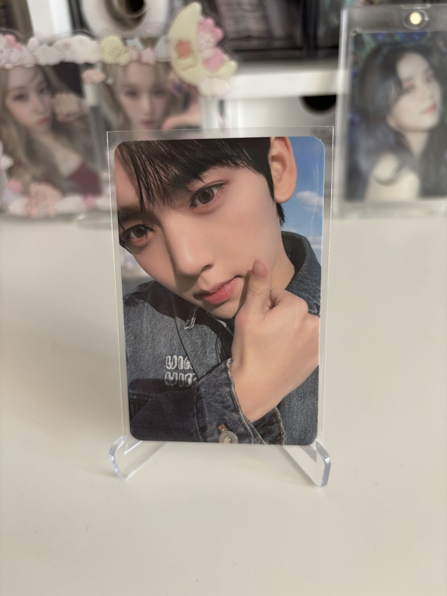 PC OFFICIEL DE HANYUJIN DE ZB1