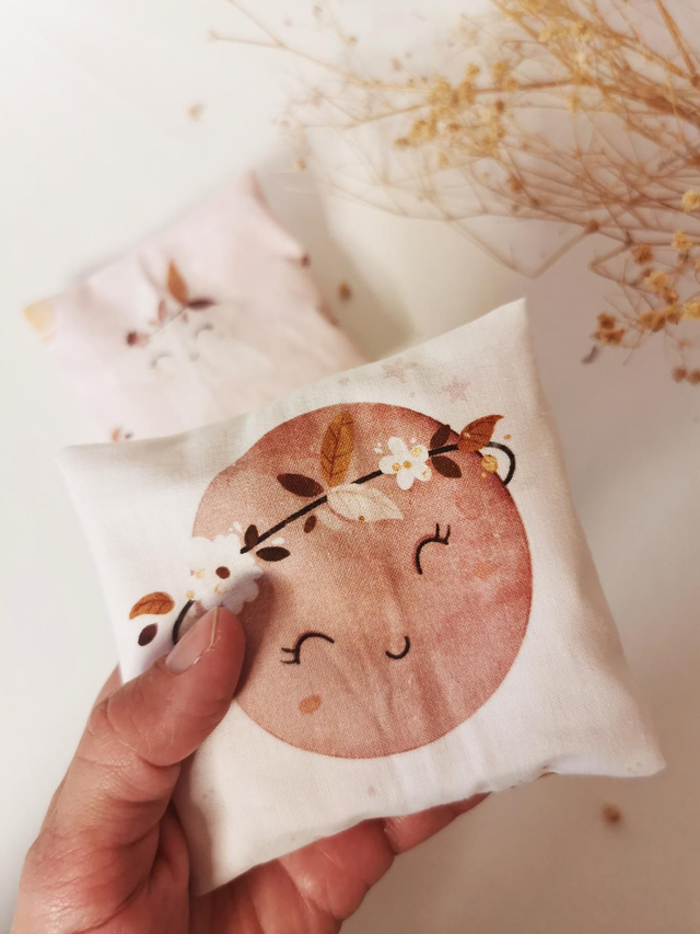 Bouillotte sèche de poche "lune" 