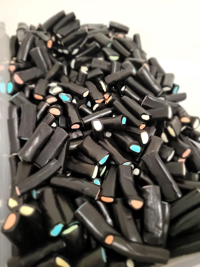 Mini câbles réglisse (100g) halal