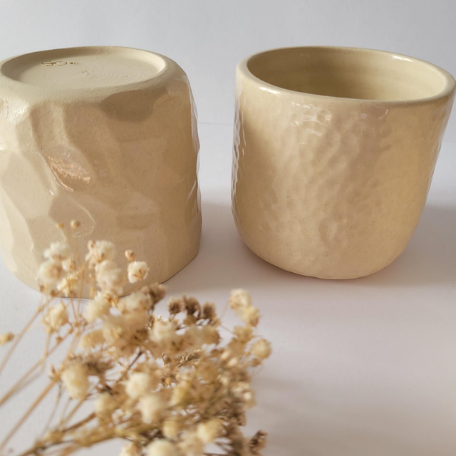 Grande tasse martelée 