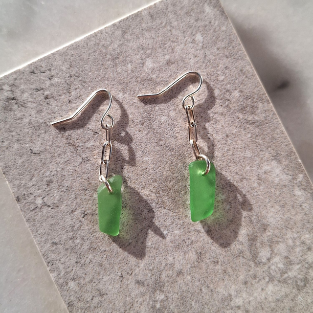 Bocca Vert - boucles d'oreilles de plage en argent (courtes)