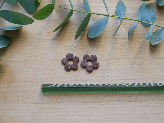 Bloom 5 pétales marron mousse