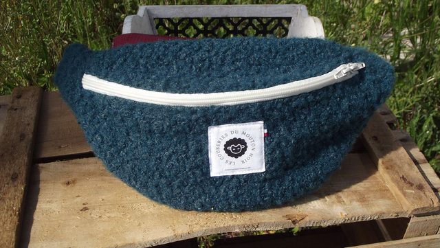 Sac banane tissu bouclette bleu pétrole