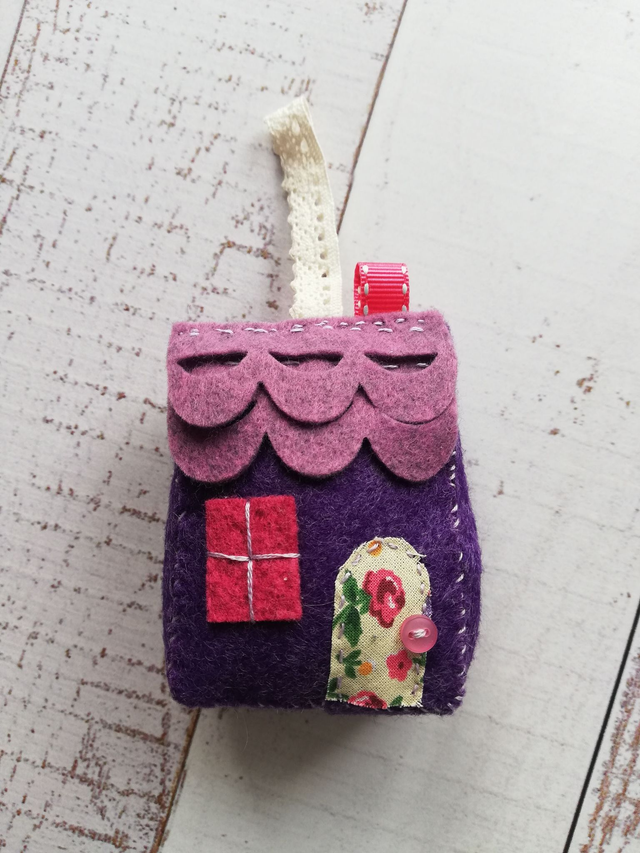 Felt House Decoration