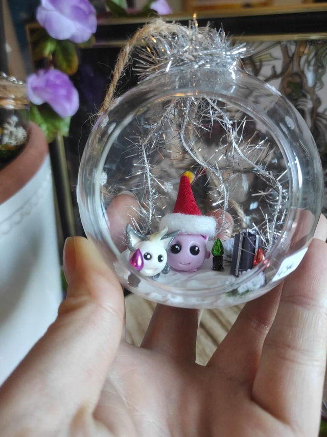 Boule féerique de Noël 2025 n°1