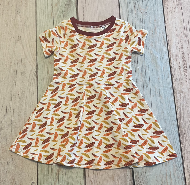 Sommerkleid kurz, Größe 122, Federn