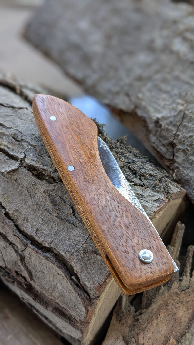 Réalisation d&#039;un couteau pliant en Duo