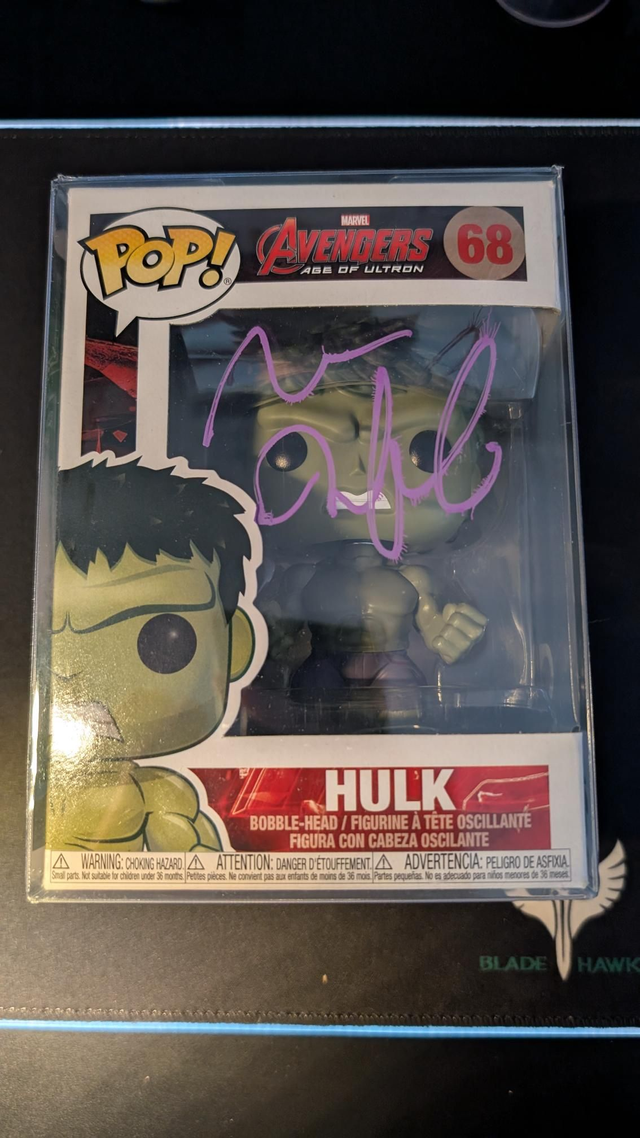 Funko Pop Marvel Avengers Age Of Ultron Hulk 68 Signed By Mark Ruffalo with SWAU Authentication 