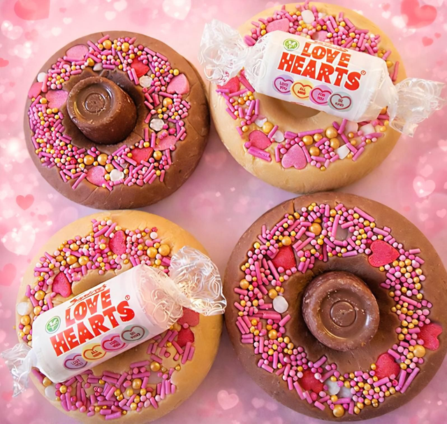 Valentine's Fudgenut set 