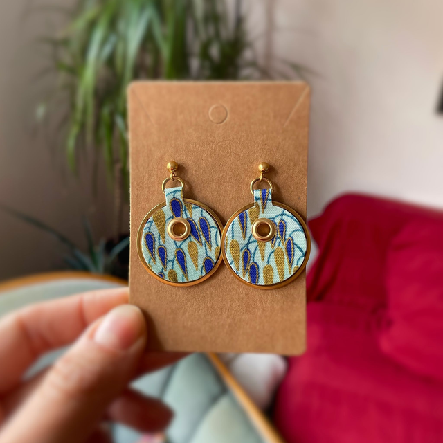 Sphère - Boucles d'oreilles en tissu bleu et doré