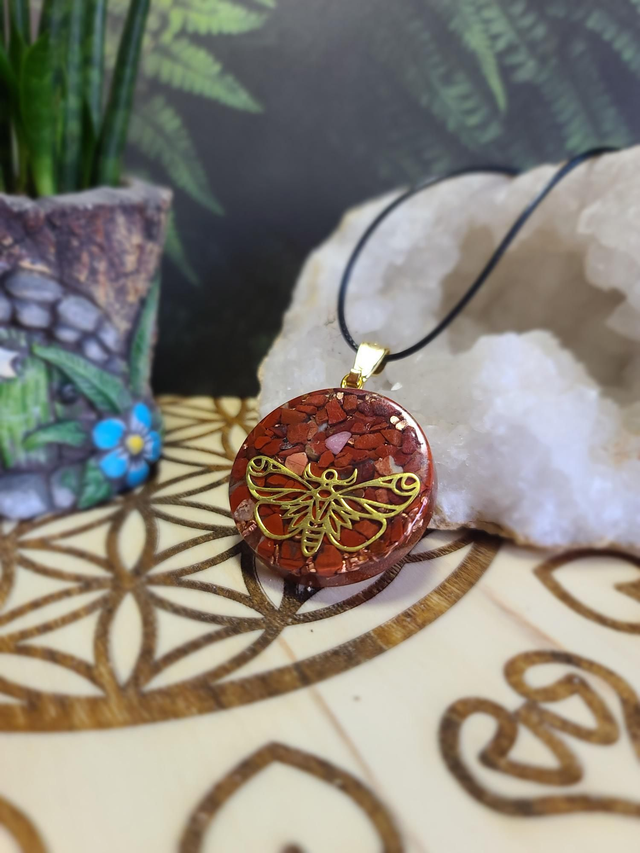 Papillon Amulette Jaspe rouge