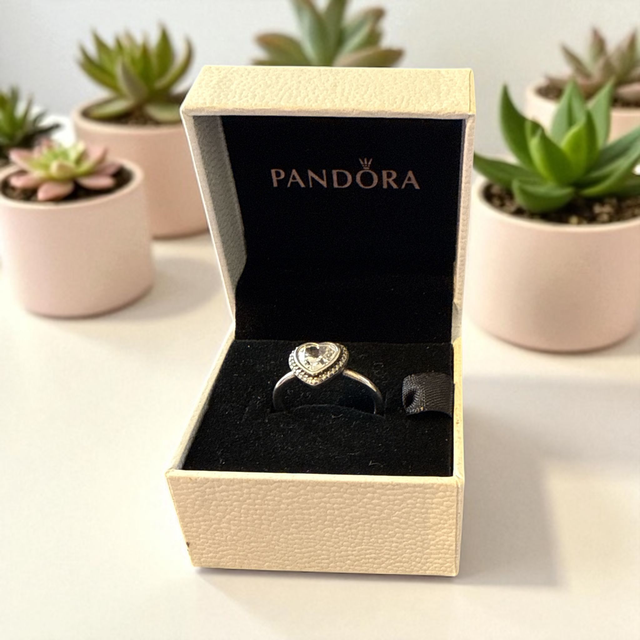 Discontinued Pandora Sparkling Love Heart CZ Ring - Sterling Silver 190929CZ | Size 54