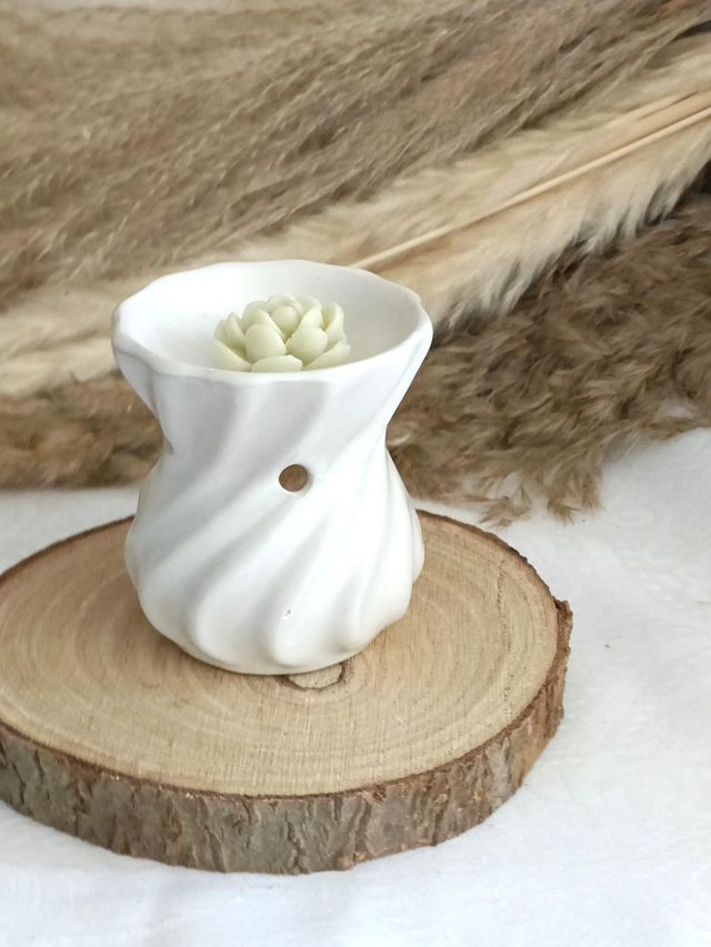 Brûle parfum blanc torsadé