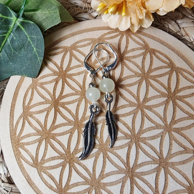 Boucles d&#039;oreilles plume jade