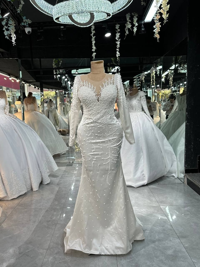 Robe de Mariée Sirène Col Coeur en Perles Strass / Réf : RMS33