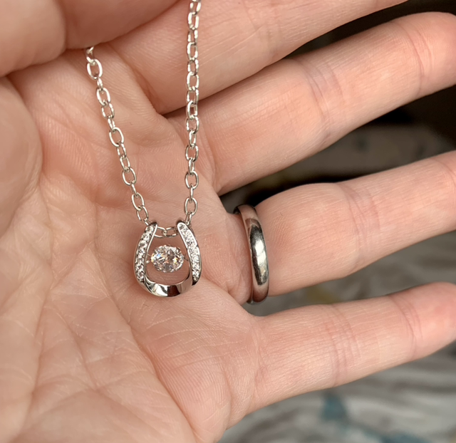 Horseshoe with Cubic Zirconia