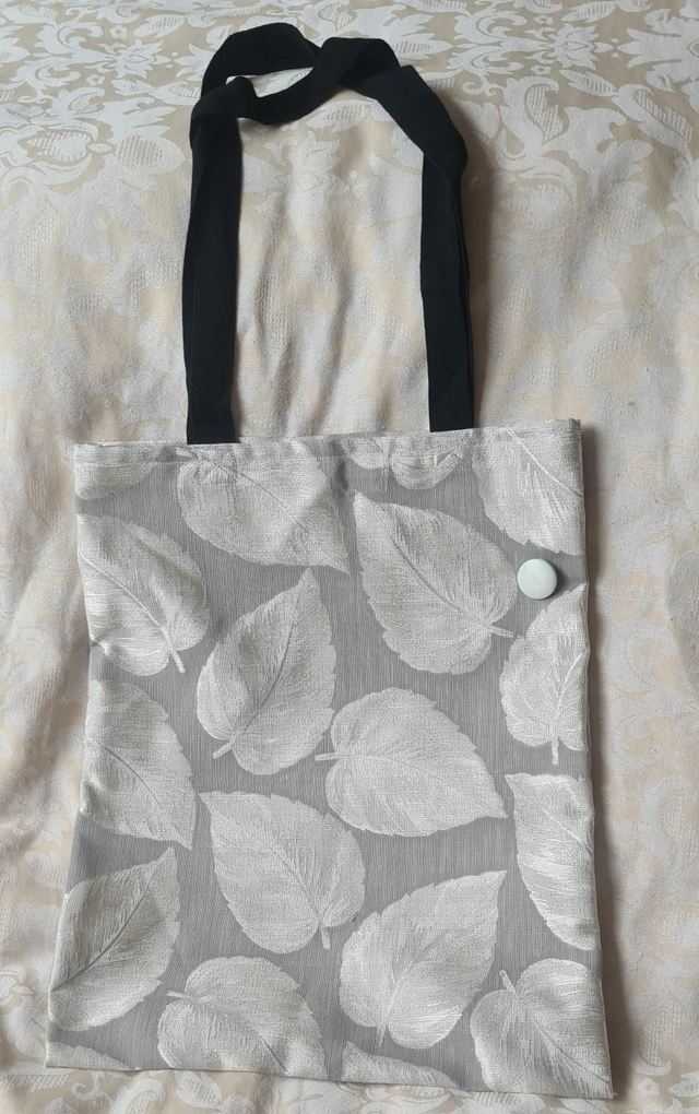 Silver / Cream Leaf Tote Bag