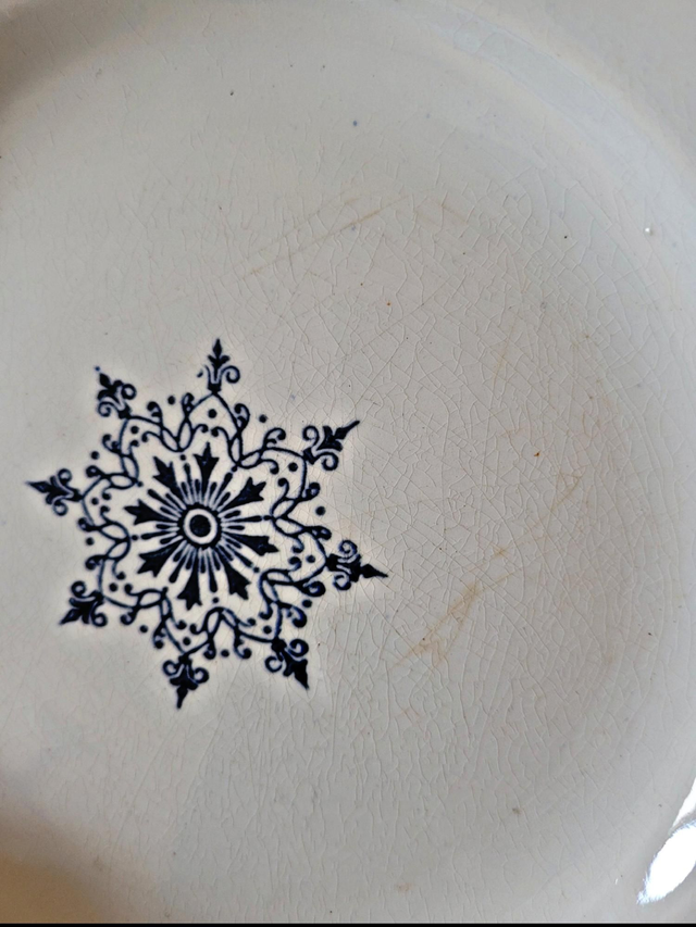 X Assiettes plates Saint Amand Primax, terre de fer bleu arabisant