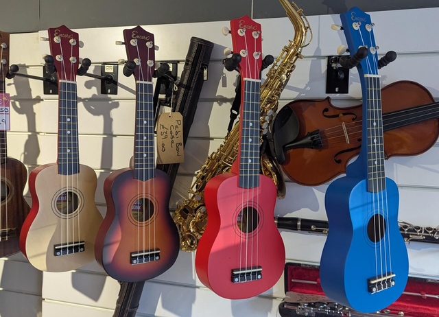 Encore Kids Ukuleles 