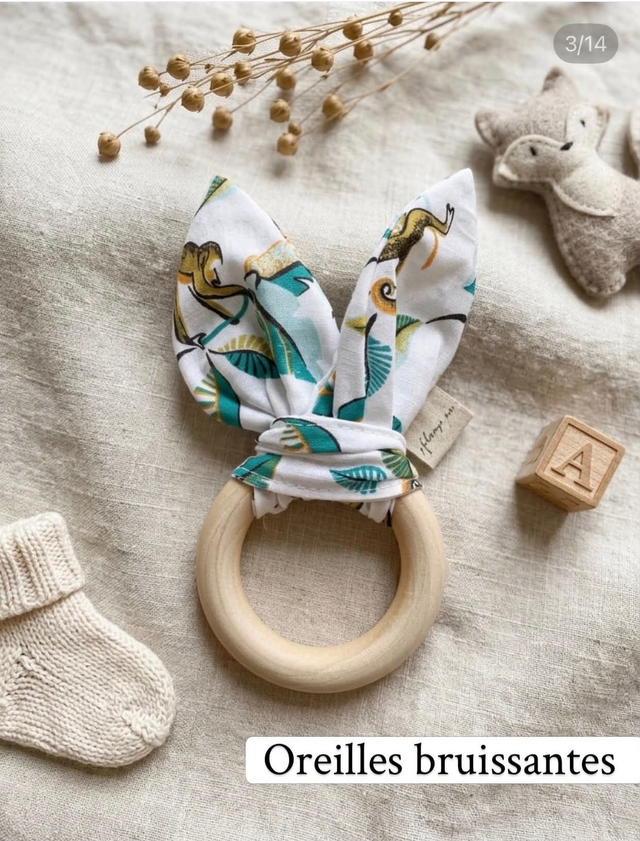 Hochet oreilles de lapin et bois, papier bruissant SINGES
