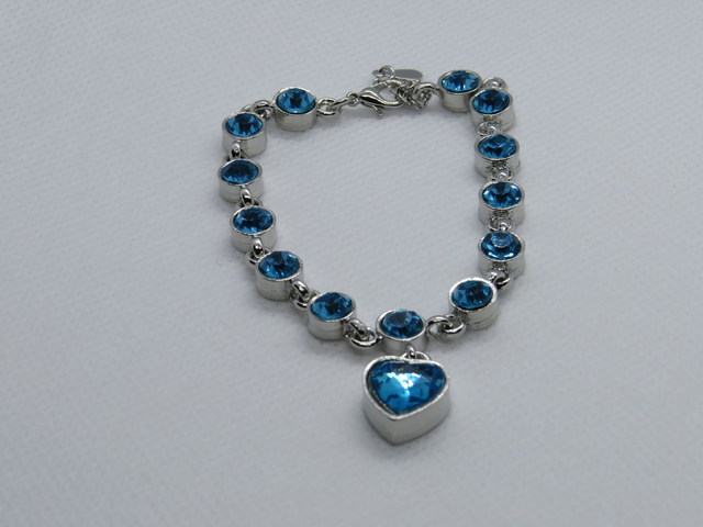 Blue crystal bracelet 