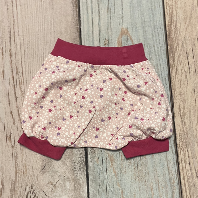 Sommershort, Größe 80, Herzen 