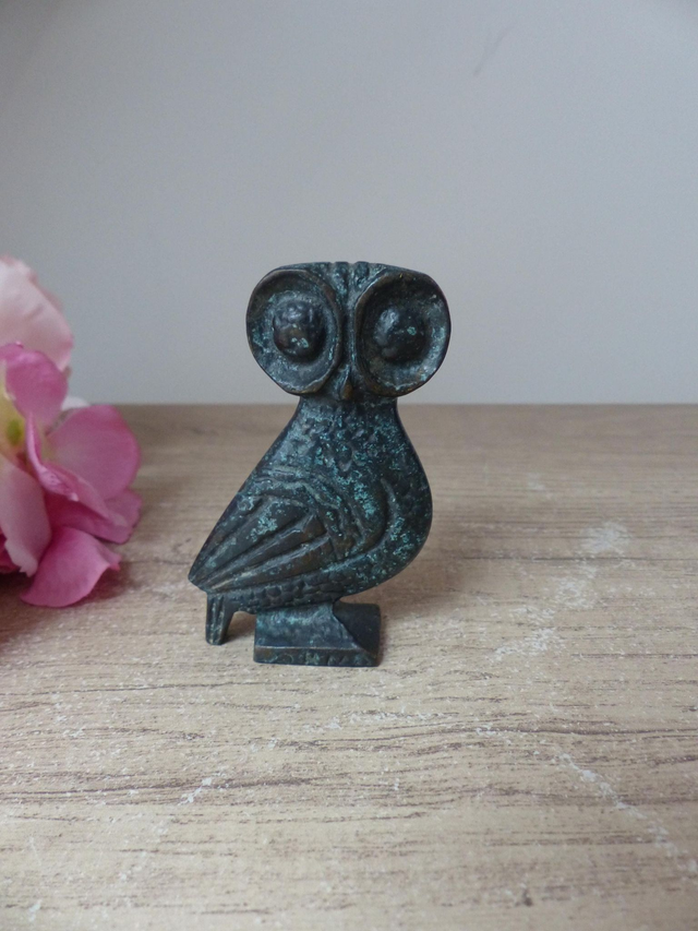 Figurine chouette plate d'Athéna en métal, symbole de sagesse, petit hibou sculpture d'art grec, sculpture chouette porte-bonheurstatuette