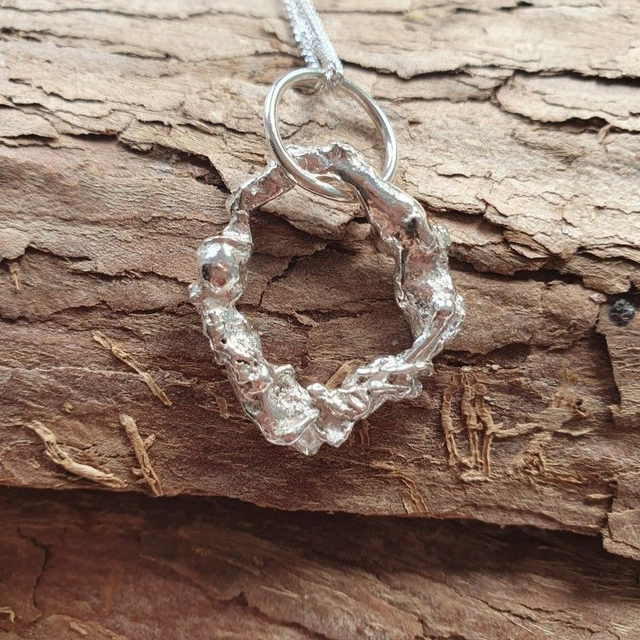 Sterling silver 'nugget' pendant - 219po