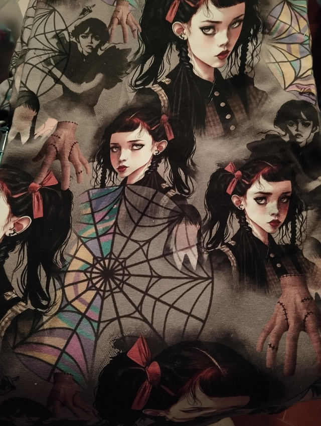 Tissu Sweat Mercredi POUR COMMANDE 